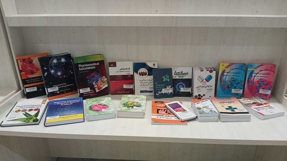 اضافه شدن کتابهای خریداری شده از نمایشگاه کتاب سال 1405 به کتابخانه دانشکده